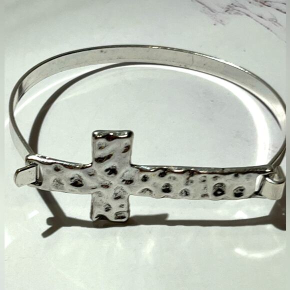 Silver tone cross bracelets - Picture 3 of 5